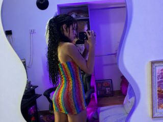 naughty cam girl masturbating with dildo LilyCastle