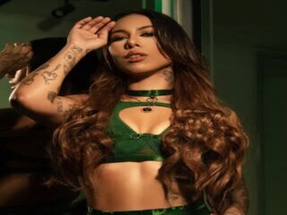 sex show LilyHarpers
