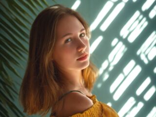 camwhore masturbating LucettaHarder