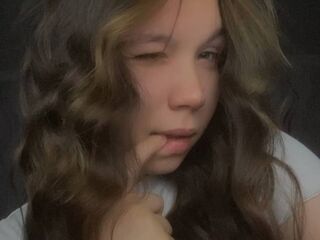 cam girl masturbating with sextoy LylaPikey