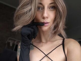 chat room webcam photo MadMadeline