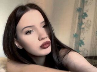 teaser web cam MadelineMendes