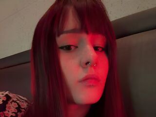 chatslut MaeveLith