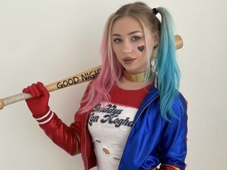 live webcam performer MargoRobbz