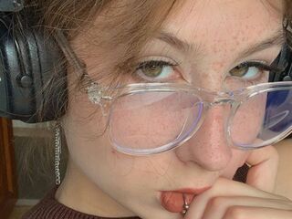 girl chat room MayaYam