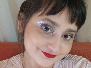 naughty camgirl masturbating MeLune