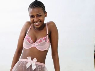 naked girl with live cam masturbating NaomiBrookes