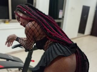 cambitch NayaVella