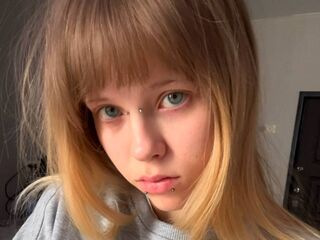 fingering webcamgirl OpheliaWrenny