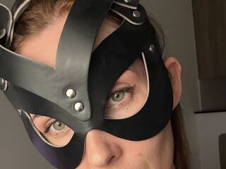 webcam bitch chatroom QtKaty