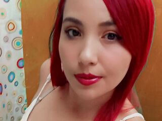 camslut showing tits RoussPink