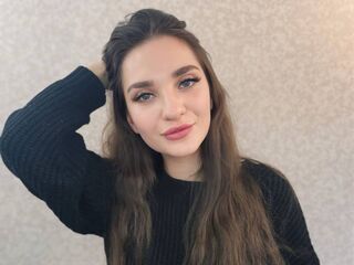 chat room live show RozellaMalak