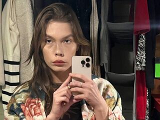 bedroom livesex RubyRedkis