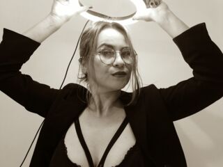 cam chatroom ScarletHanistom