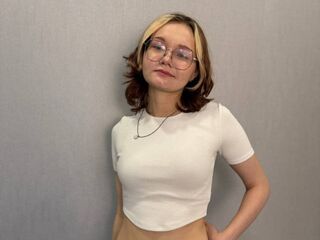 sexy cam girl ShemikaDestro