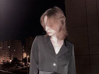 camwhore photo ShirleenWiens