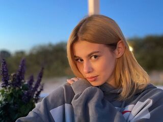 free livecam ShyElisaa