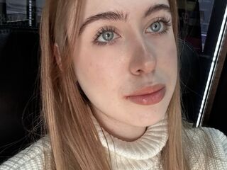 naked webcam girl SophiaToornet