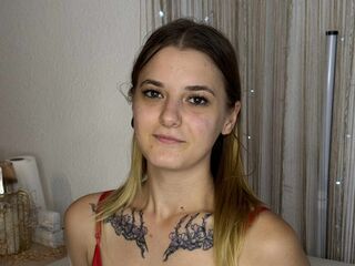 adult live webcam SuzyMiu