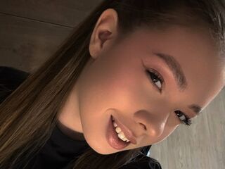 camslut topless TessaSun