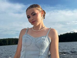 hot cam girl fingering ValeriaLudewig